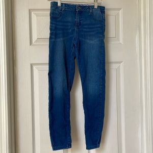 Vineyard Vines girls jeans